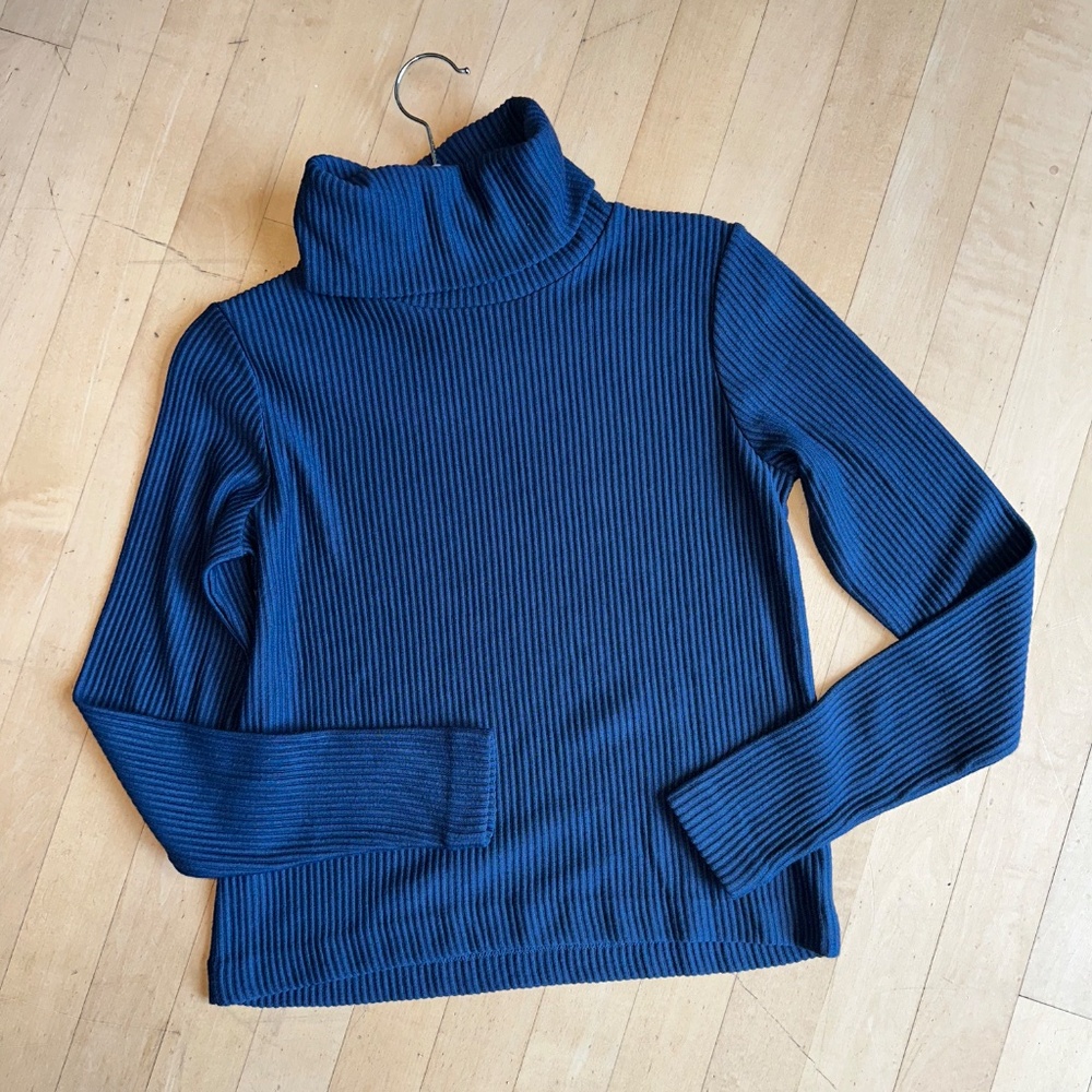 Club Monaco Meredy Ribbed Turtleneck Top | French Blue, XS GD1183 - Picture 2 of 4